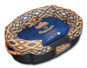 Touchdog 70's Vintage-Tribal Throwback Diamond Patterned Ultra-Plush Rectangular Rounded Dog Bed (size: medium)